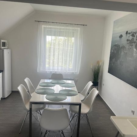 Oliver 22 Apartman Fonyod Luaran gambar